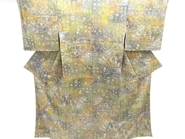 縮緬地　草花模様小紋着物